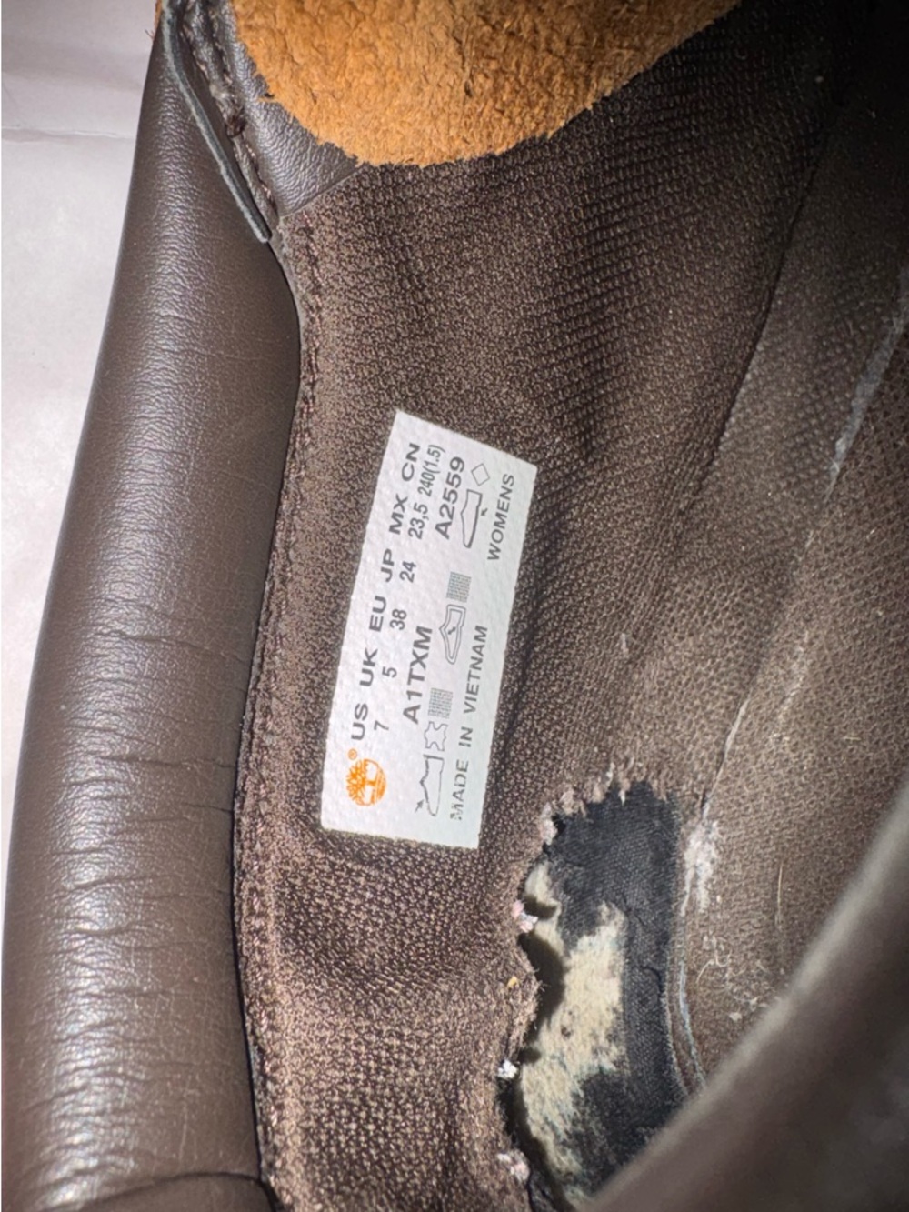 FREE Timberland Women’s Nellie Chukka boots (FREE with purchase of shoes) - Picture 9 of 9
